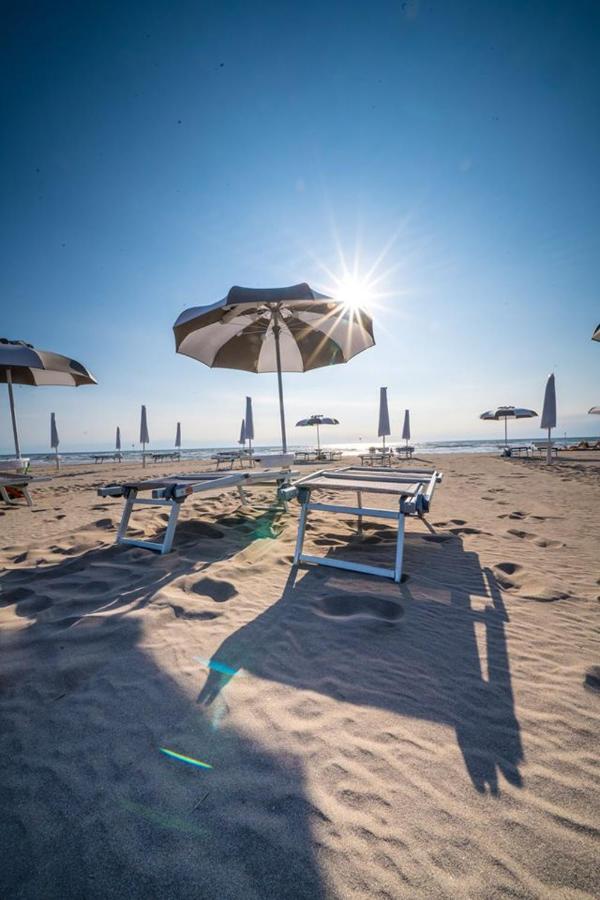 Апарт отель Sabbia & Mare Розолина-Маре Экстерьер фото